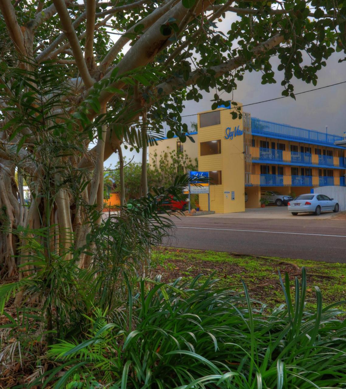 Sky View Units Bowen Exterior foto